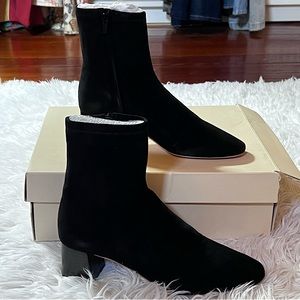 NWOT Loeffler Randall Carter Black Suede Ankle Booties Size 7